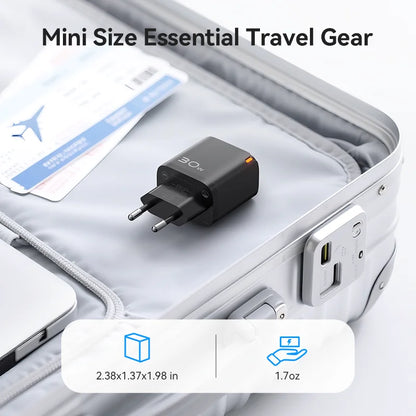 30W GaN PD Fast Charger with USB-A & USB-C Ports